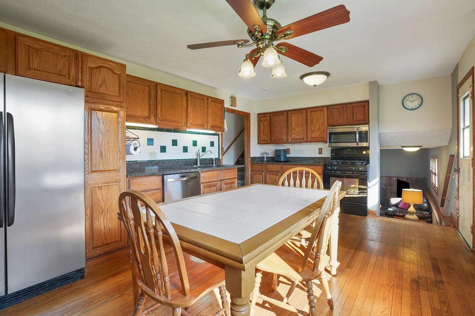 Kitchen before renovation